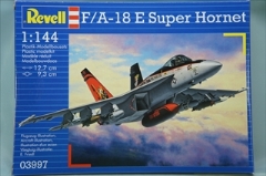 1/144@F/A-18E@X[p[ z[lbg