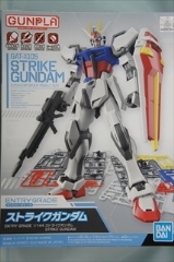 1/144�@ENTRY GRADE�@GAT-X105�@�X�g���C�N�K���_���@�i�����G�p�b�P�[�WVer.�j�@�u�K���_��SEED�v