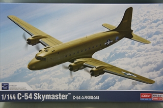 1/144�@C-54 �X�J�C�}�X�^�[