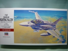 1/48　F-16F（ブロック60）ファイティング　ファルコン