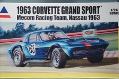 1/24　1963CORVETTE　GRAND　SPORT　　Mecom Racing Team, Nassau 1963