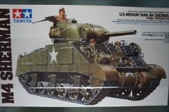 1/35　   アメリカ M4シャーマン戦車 （初期型）　 ＭＭ-190