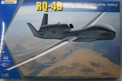 1/48　RQ-4B　グローバルホーク　無人航空機　