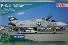 1/72　アメリカ海兵隊 F-4J 戦闘機　「マリーンズ」　（初回限定特装版）